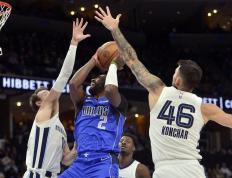 PG电子线上登入-独行侠鏖战火箭，莫兰特统治全场